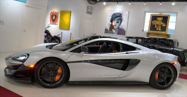 Used 2017 McLaren 570S Coupe RWD image 4