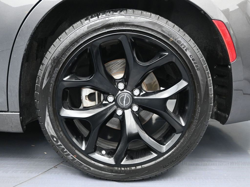 Used 2023 Chrysler 300 S image 13