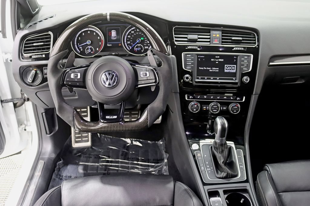 Used 2017 Volkswagen Golf R 4-Door AWD/4WD image 14