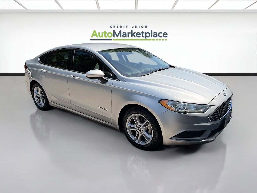 Used 2018 Ford Fusion S FWD image 1
