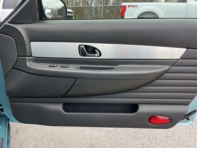 Used 2002 Ford Thunderbird image 12