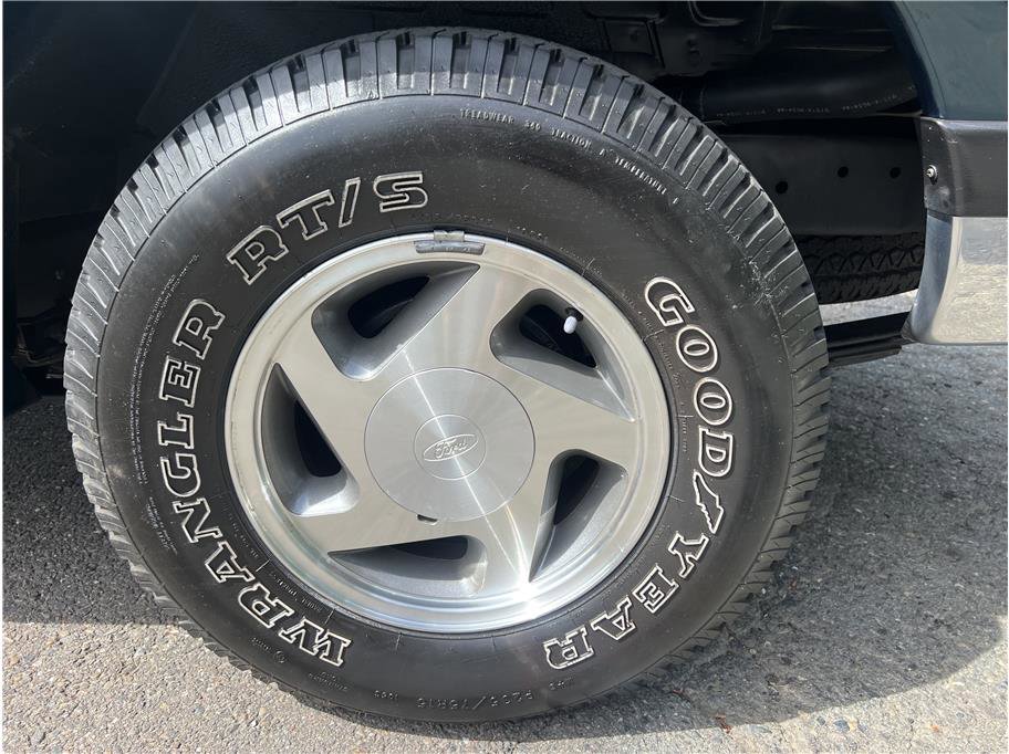 Used 1994 Ford Explorer 4WD 4-Door image 9