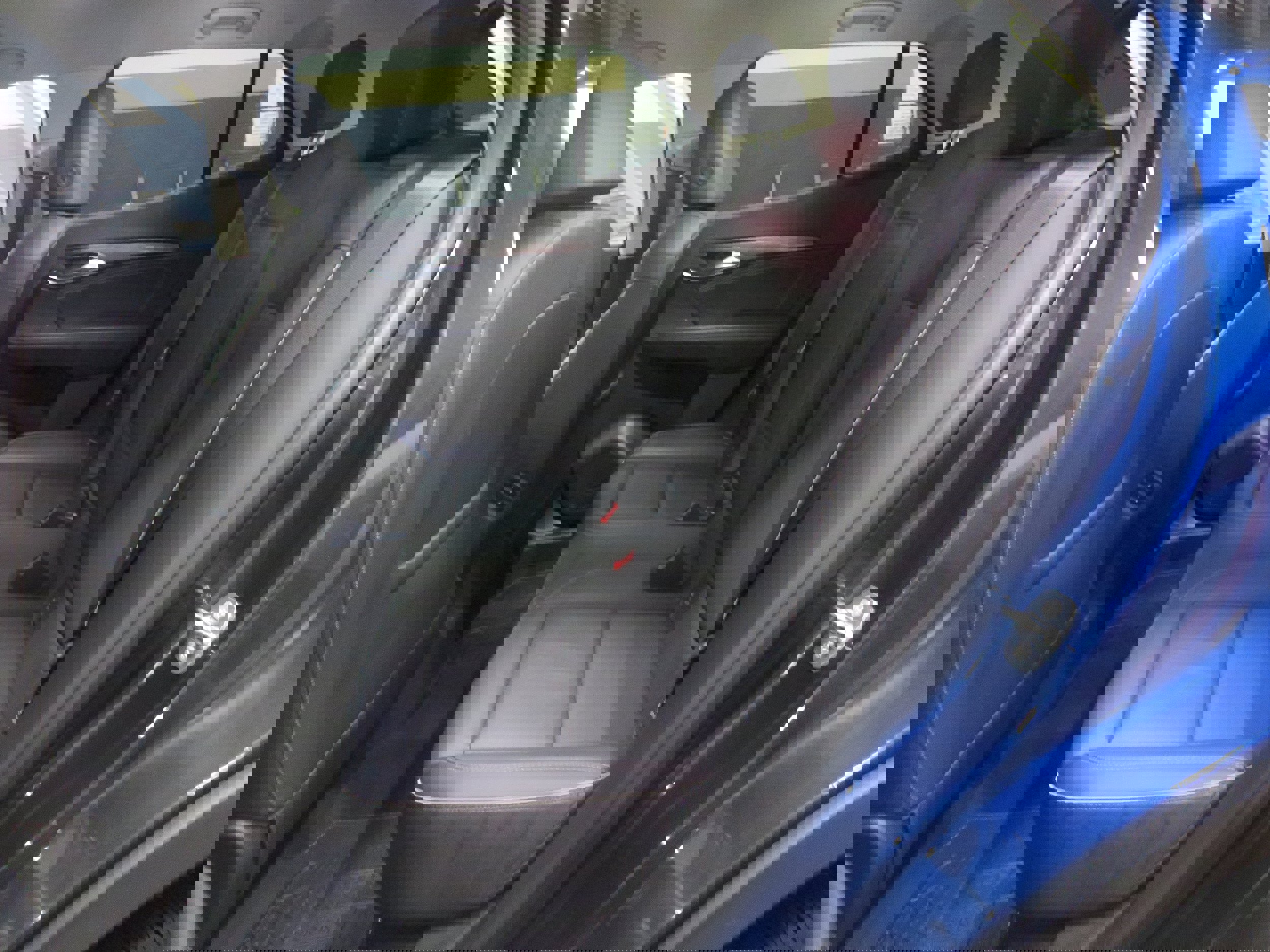 Used 2023 Buick Envision Essence image 9