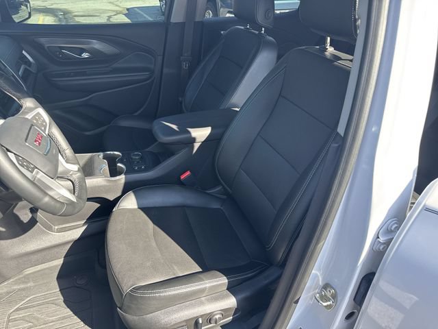 Used 2023 GMC Terrain SLT w/ Tech Package FWD image 19