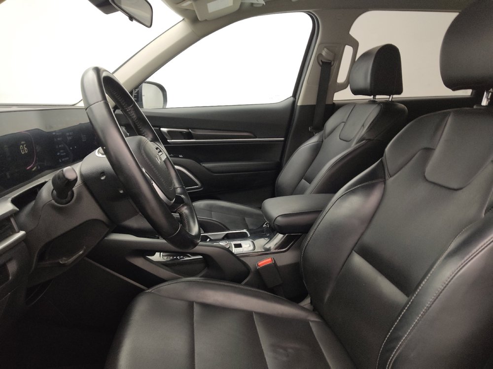 Used 2023 Kia Telluride LX FWD image 17