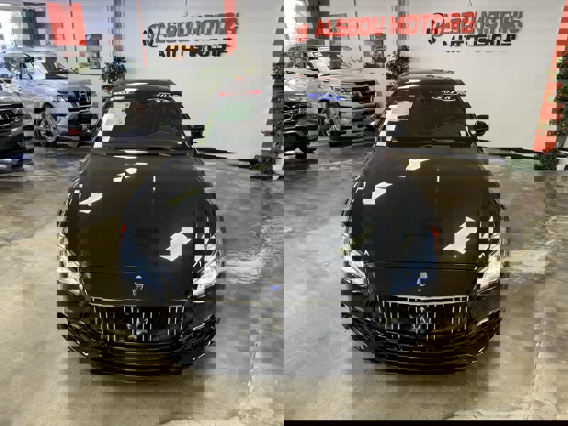 Used 2018 Maserati Quattroporte S GranLusso image 2