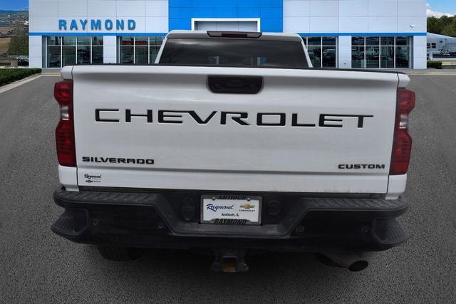 Used 2025 Chevrolet Silverado 2500 Custom w/ Custom Value Package image 4