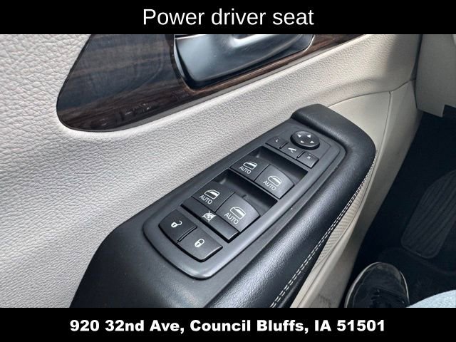 Used 2021 Chrysler Pacifica Limited AWD/4WD image 24