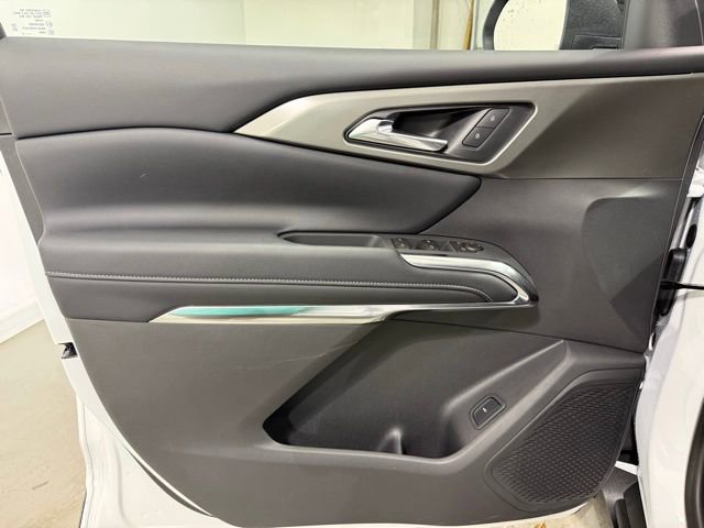New 2026 Chevrolet Traverse LT image 11