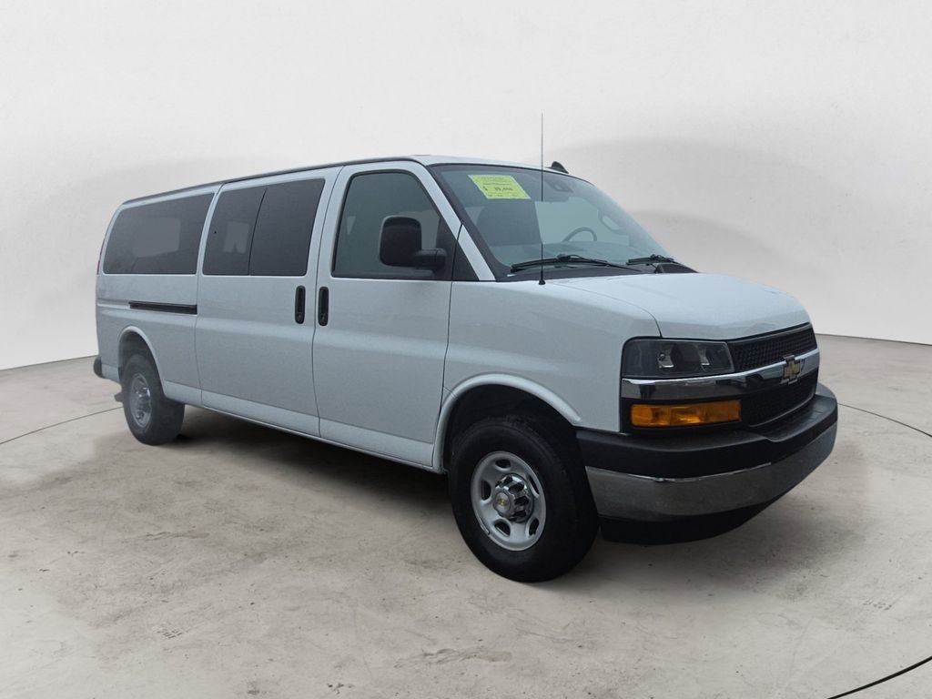 Used 2024 Chevrolet Express 3500 LT w/ LT Preferred Equipment Group image 7