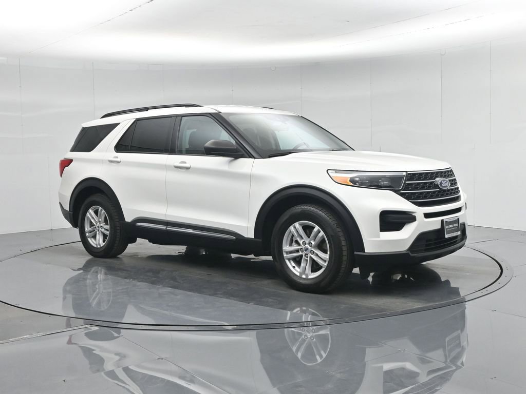 Certified 2023 Ford Explorer XLT image 28