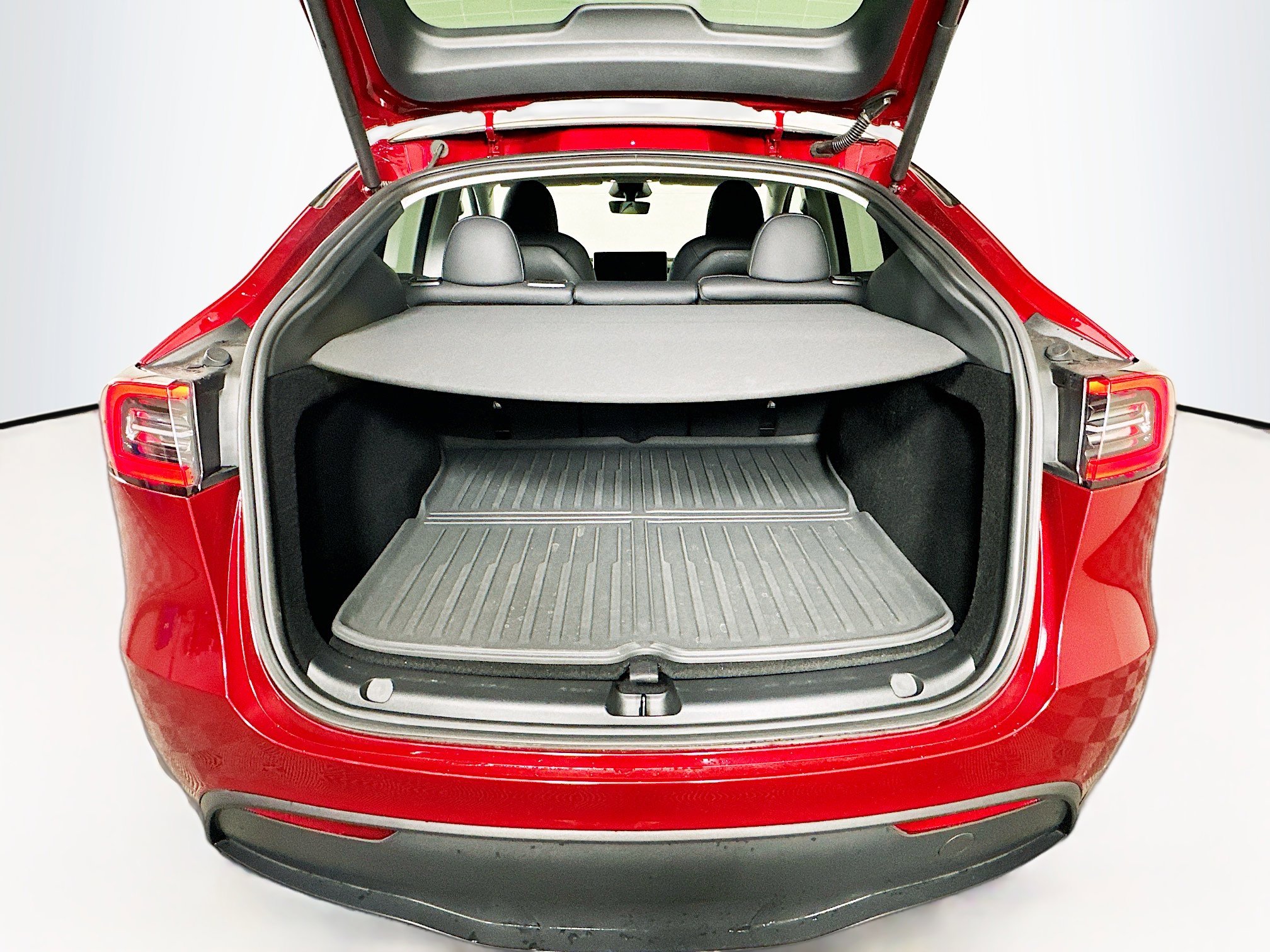 Used 2024 Tesla Model Y Long Range image 27