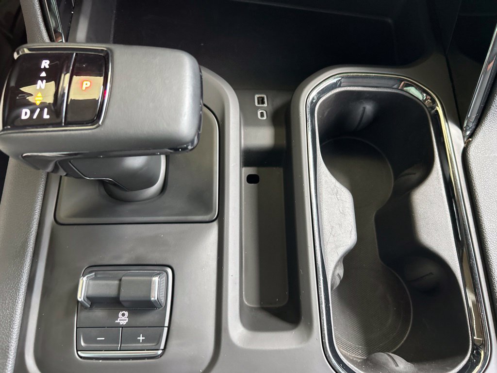 Used 2025 GMC Sierra 1500 AT4 w/ AT4 Premium Package AWD/4WD image 18
