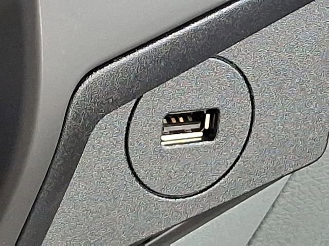 Used 2023 Ford F650 2WD Regular Cab Super Duty image 27