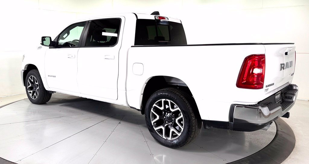 Used 2026 RAM 1500 Laramie AWD/4WD image 6