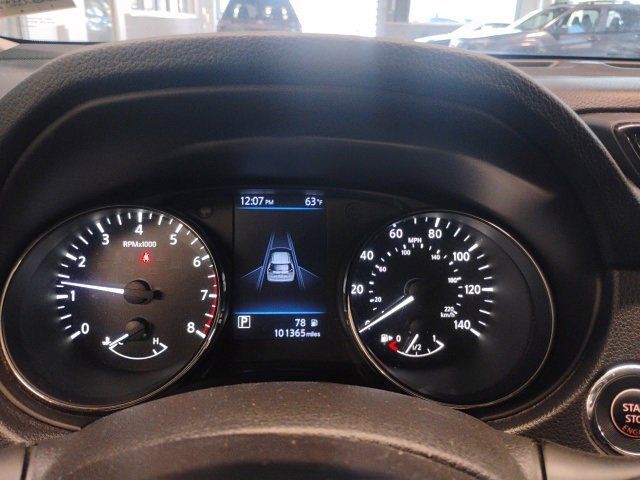 Used 2020 Nissan Rogue SV image 28