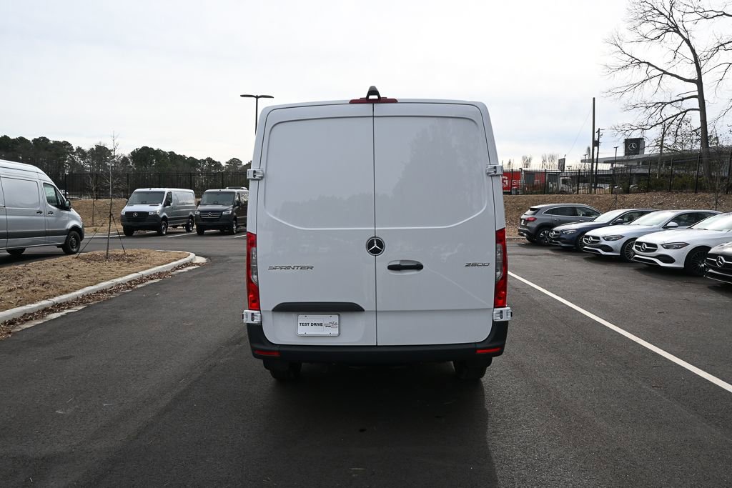 Used 2025 Mercedes-Benz Sprinter 2500 image 26