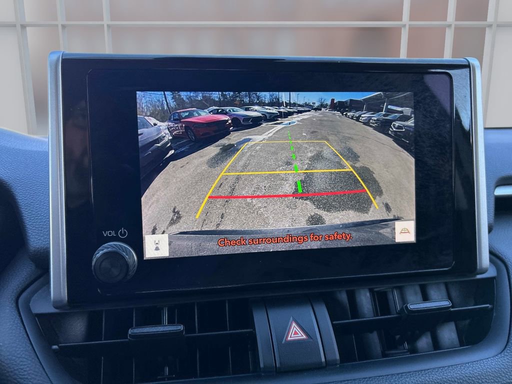 Used 2024 Toyota RAV4 LE image 29