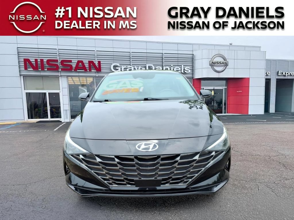Used 2021 Hyundai Elantra SEL w/ Convenience + Premium Package FWD image 2