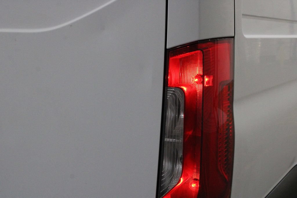 Used 2019 Mercedes-Benz Sprinter 170 Cargo image 27