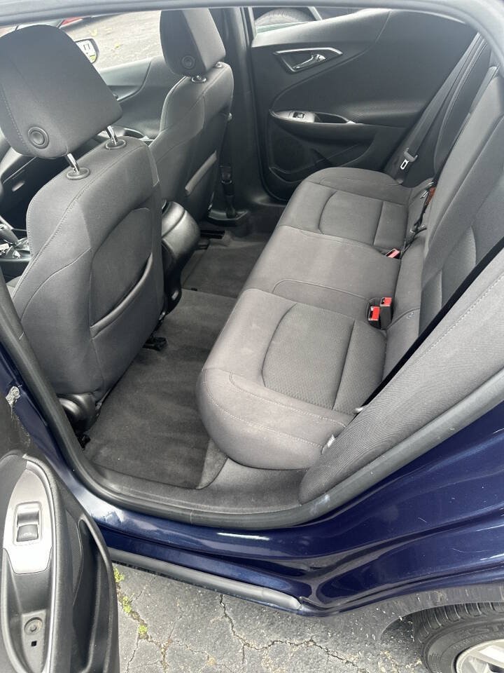 Used 2017 Chevrolet Malibu LS FWD image 6
