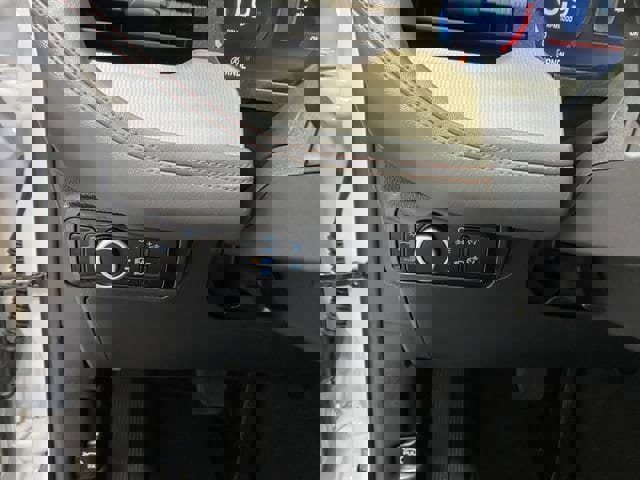 Used 2025 Ford Explorer Active image 36