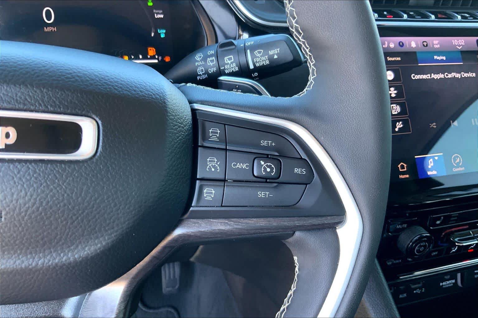 Used 2022 Jeep Grand Cherokee Limited 4xe AWD/4WD image 23