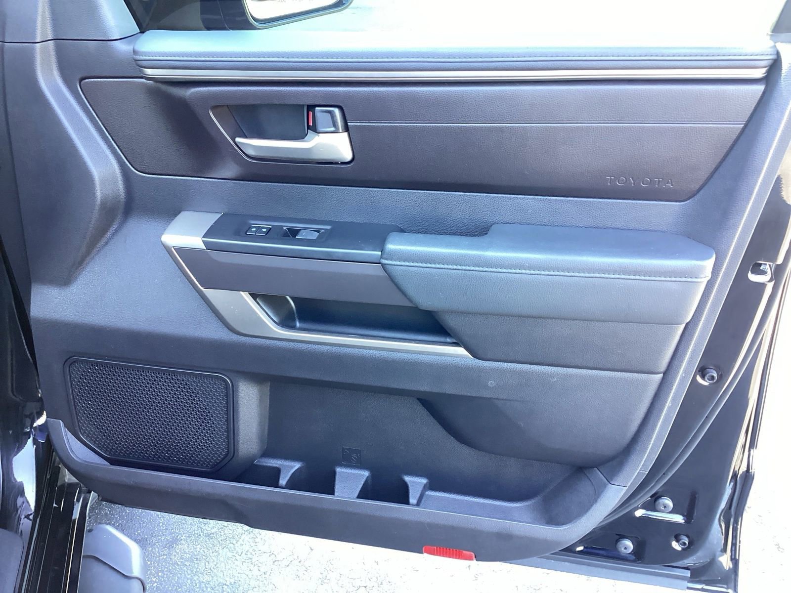 Used 2022 Toyota Tundra SR5 w/ Convenience Package image 26