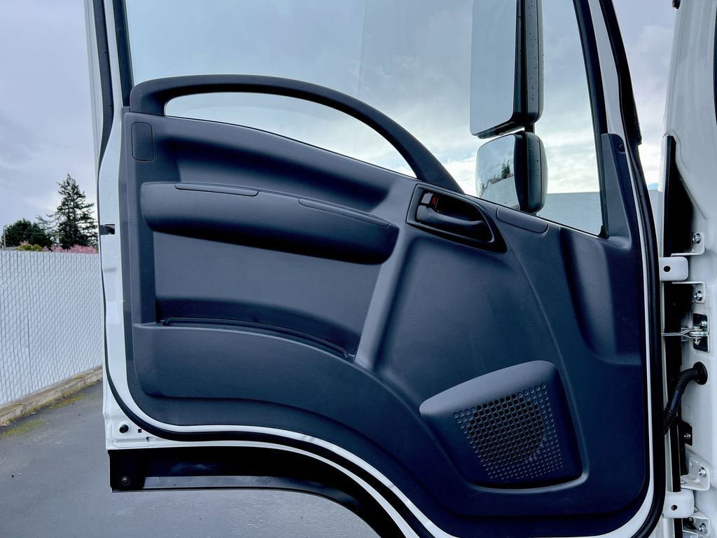 New 2024 Chevrolet Low Cab Forward 6500XD RWD image 18