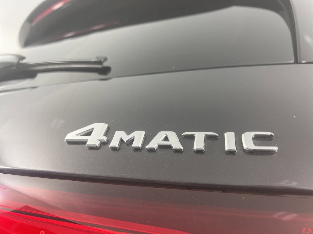 Used 2024 Mercedes-Benz GLC 300 4MATIC image 15