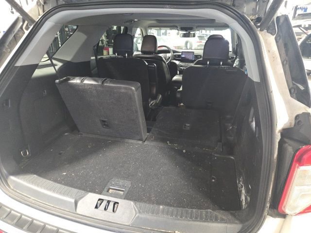 Used 2020 Ford Explorer Limited w/ Class III Trailer Tow Package image 12