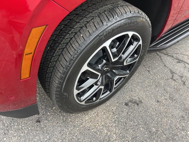 New 2026 Chevrolet Suburban RST w/ Comfort Package AWD/4WD image 16