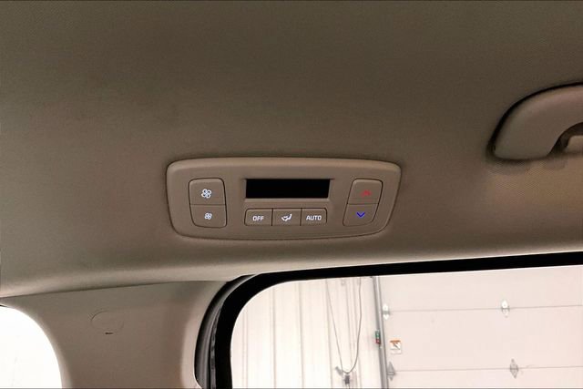 Used 2025 Kia Carnival image 31