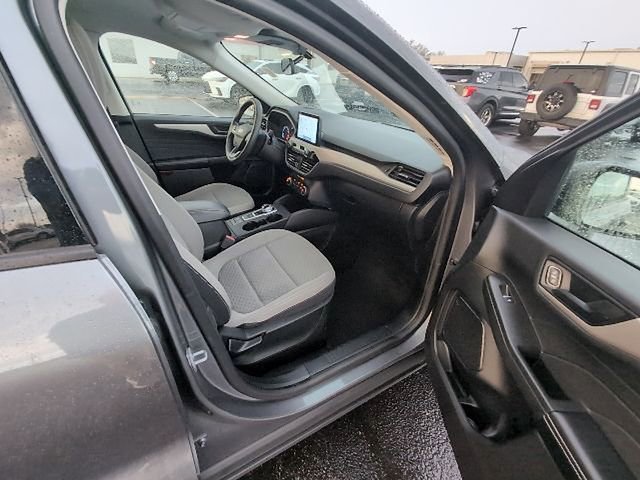 Used 2022 Ford Escape SE image 3