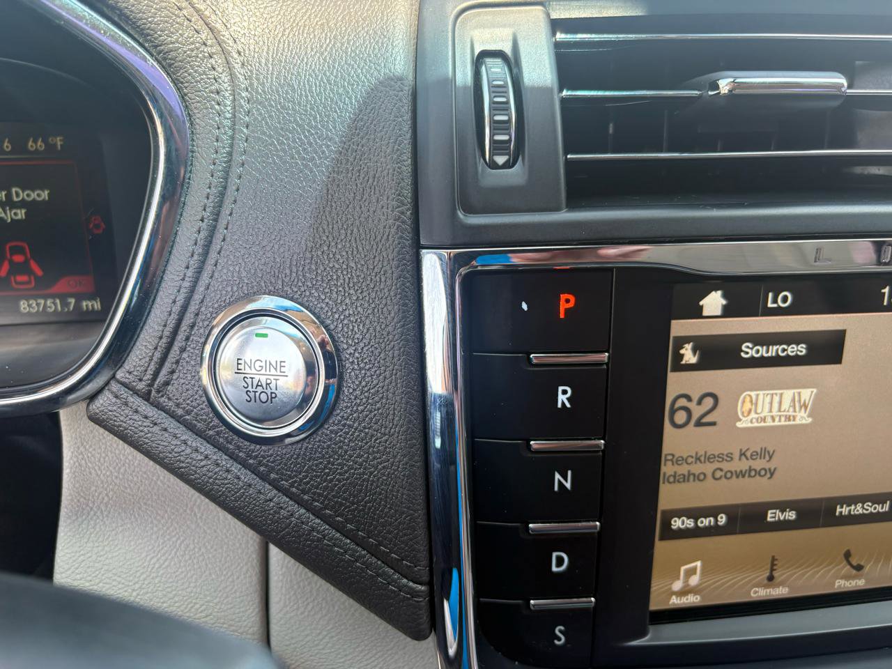 Used 2018 Lincoln Continental Reserve w/ Continental Climate Package AWD/4WD image 33