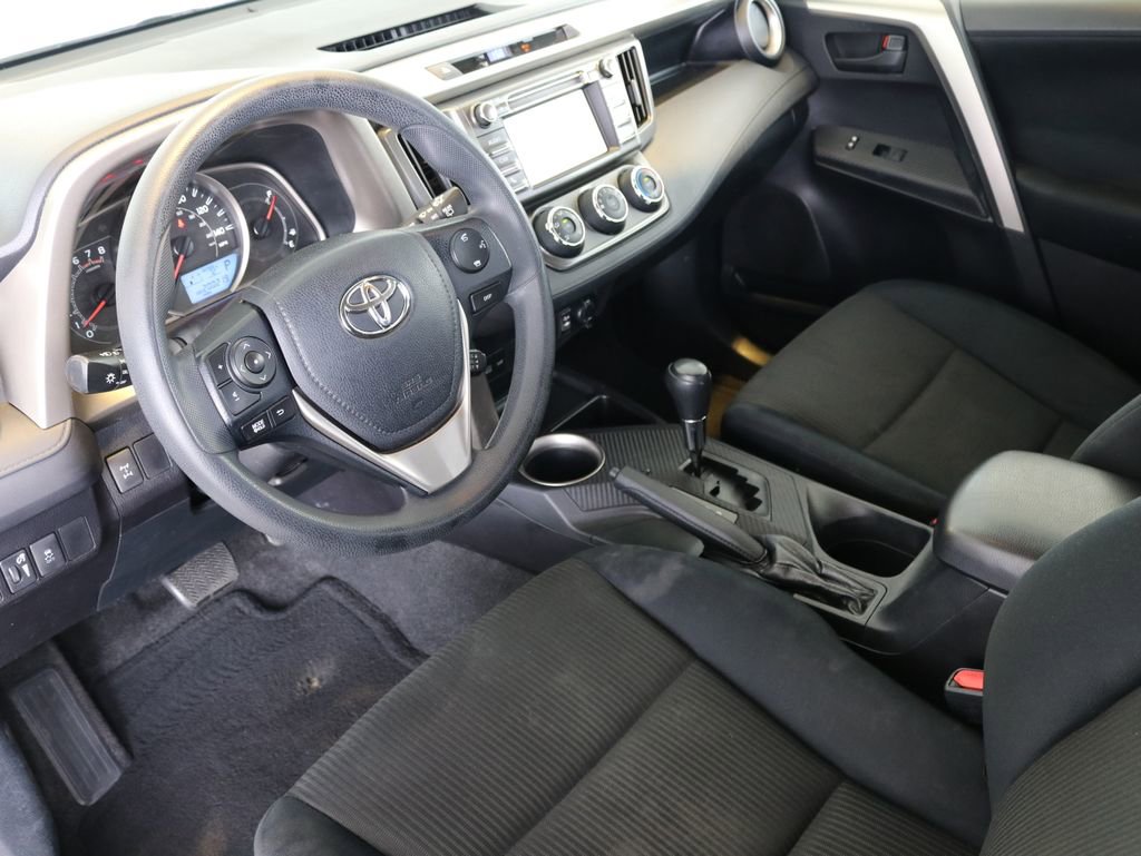 Used 2015 Toyota RAV4 LE AWD/4WD image 19