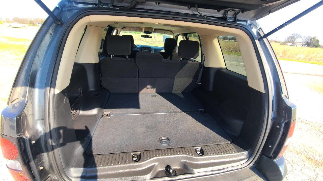 Used 2010 Ford Explorer XLT image 5