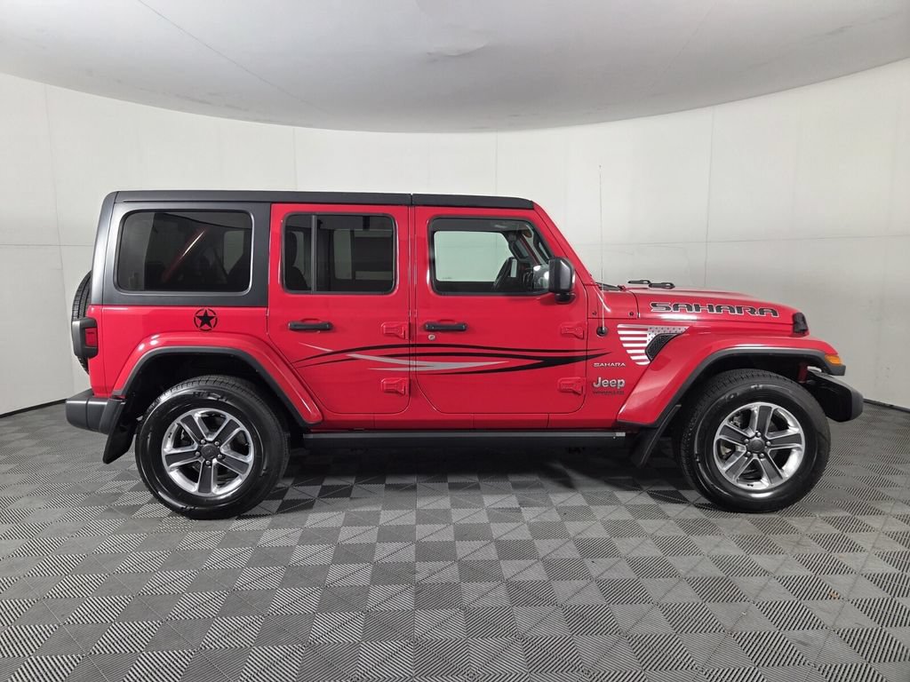 Used 2021 Jeep Wrangler Unlimited Sahara AWD/4WD image 5