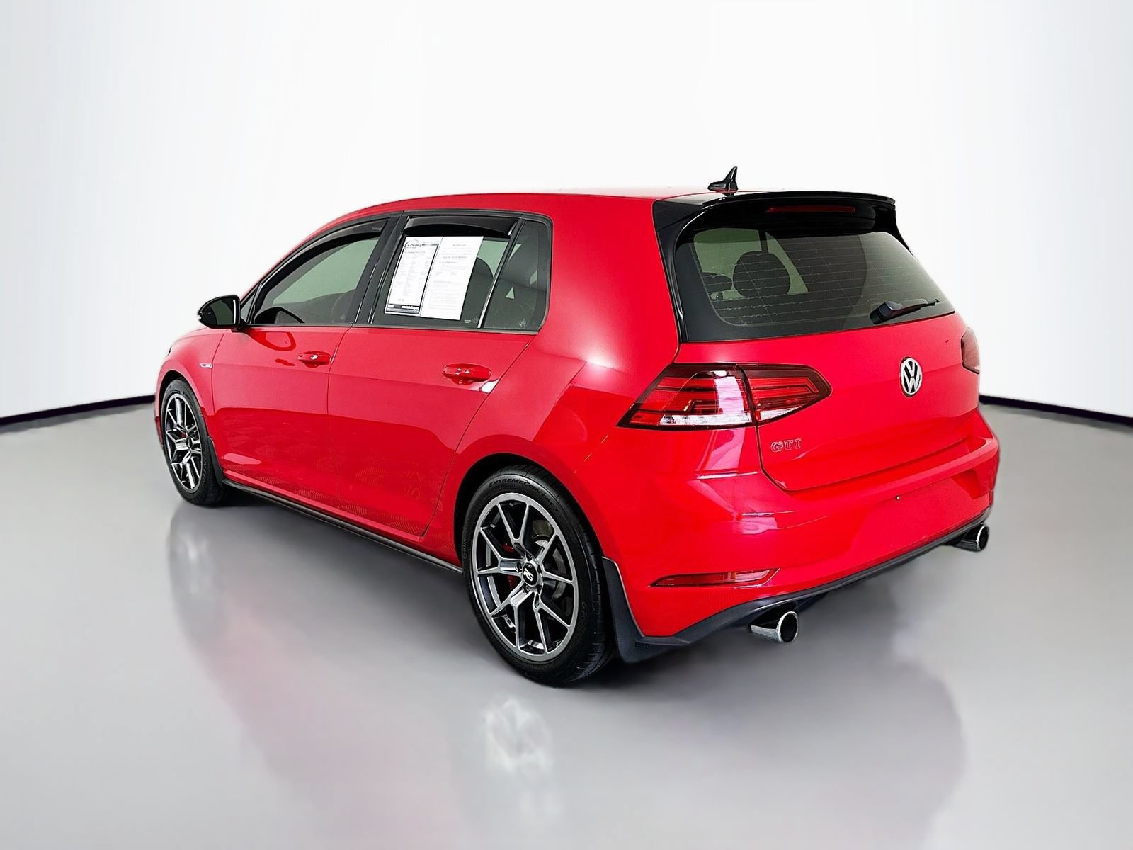 Used 2021 Volkswagen GTI SE FWD image 5