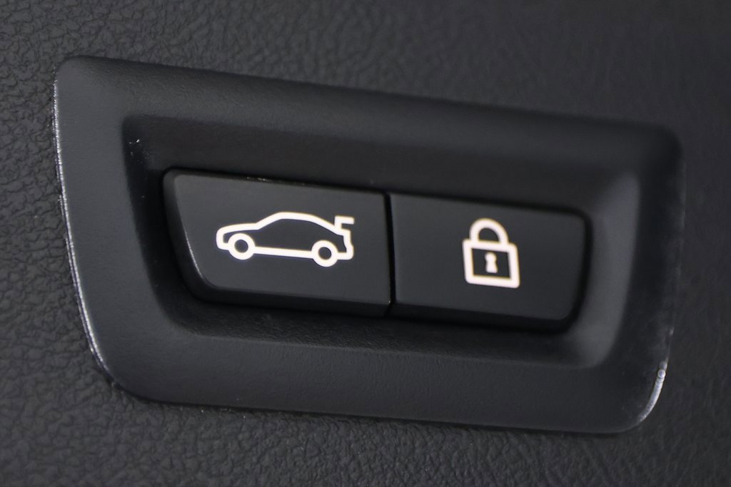 Used 2018 BMW X3 M40i image 13