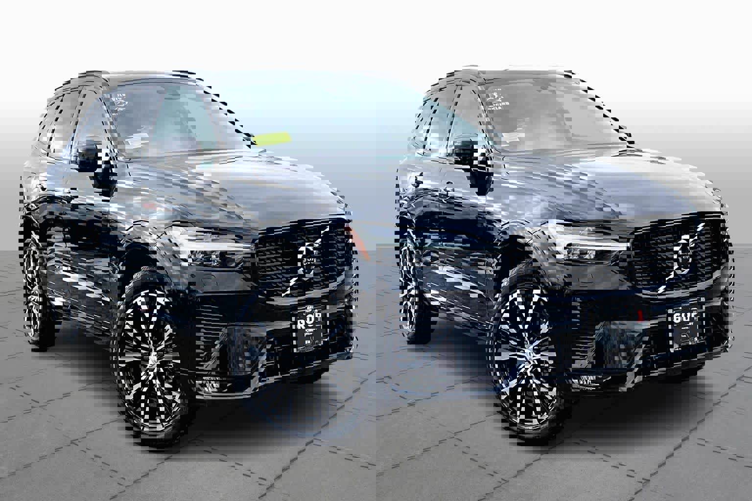 Certified 2023 Volvo XC60 B5 Plus w/ Protection Package Premier image 3