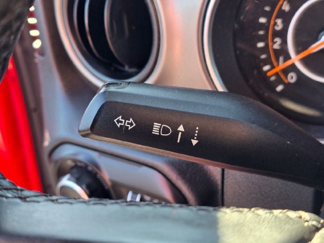 Certified 2018 Jeep Wrangler Unlimited Sport S AWD/4WD image 13
