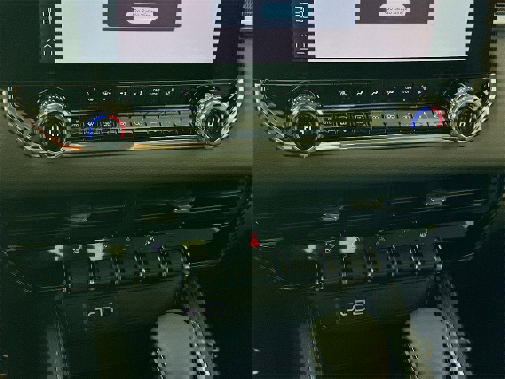 New 2026 GMC Canyon Elevation w/ Convenience Package image 11