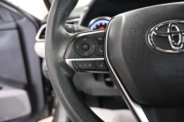 Used 2022 Toyota Camry LE AWD/4WD image 23