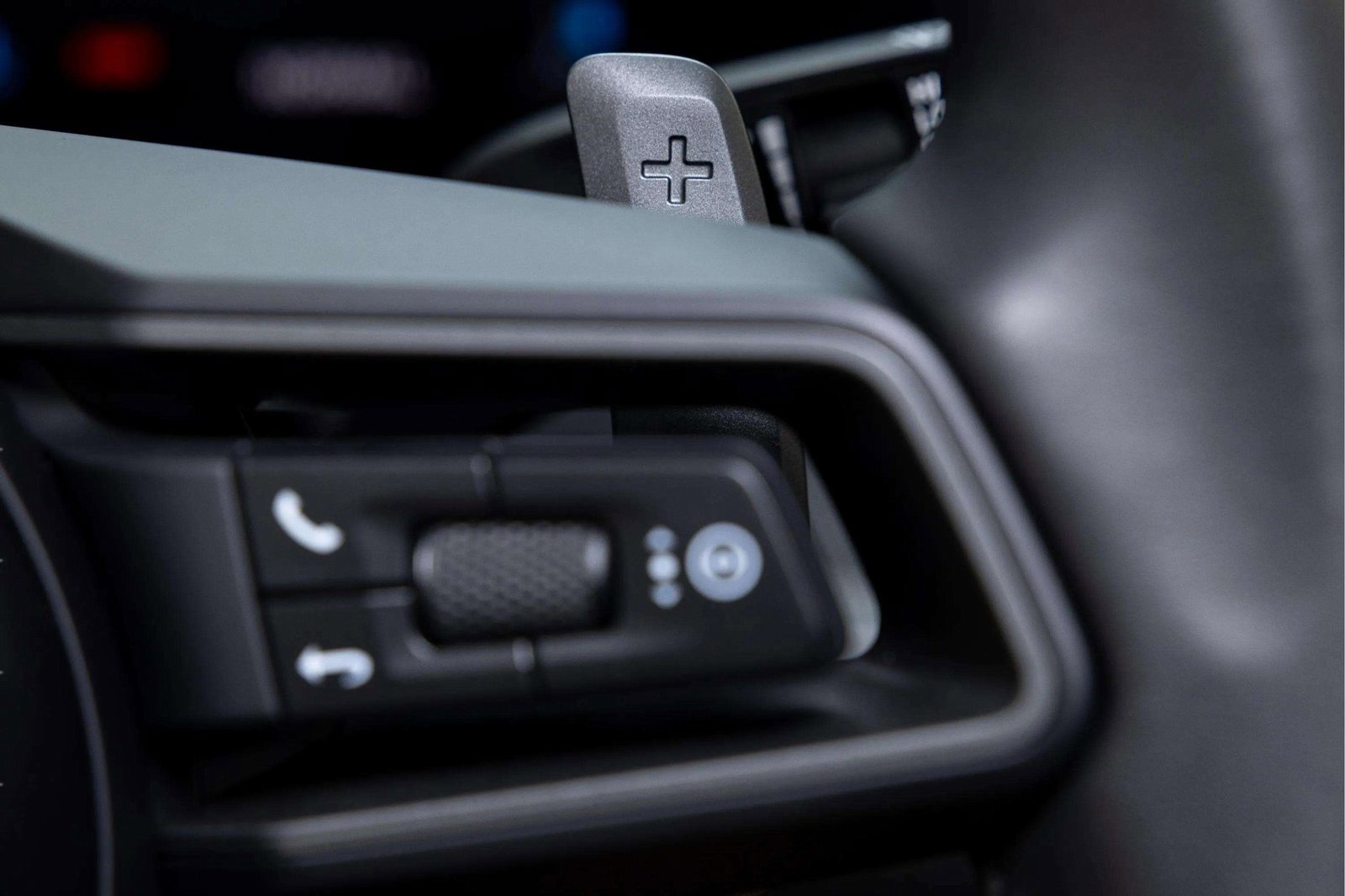 Used 2025 Porsche 911 Carrera image 31