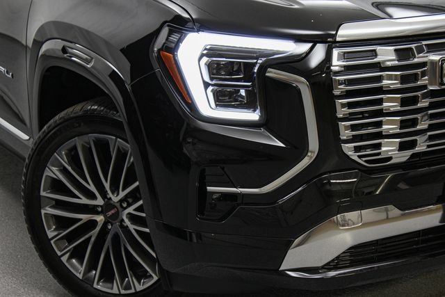 New 2027 GMC Terrain Denali AWD/4WD image 2