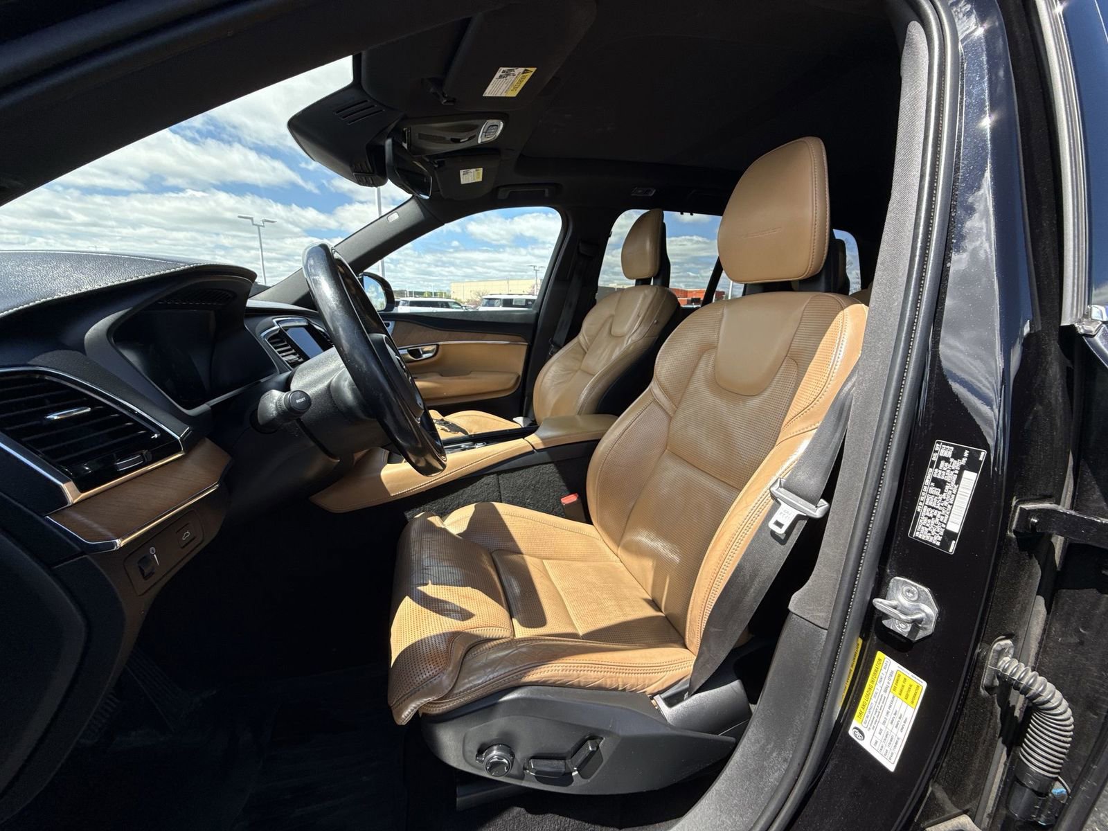 Used 2018 Volvo XC90 T6 Inscription w/ Convenience Package AWD/4WD image 13