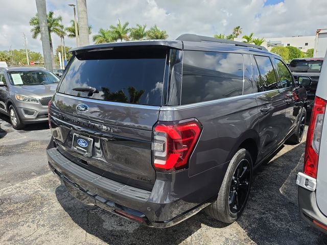 Used 2023 Ford Expedition Max Limited image 3