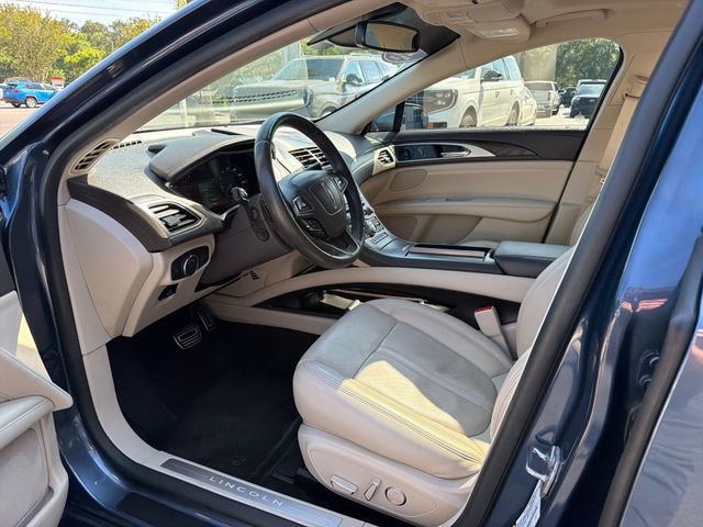 Used 2018 Lincoln MKZ Reserve w/ Technology Package FWD image 10