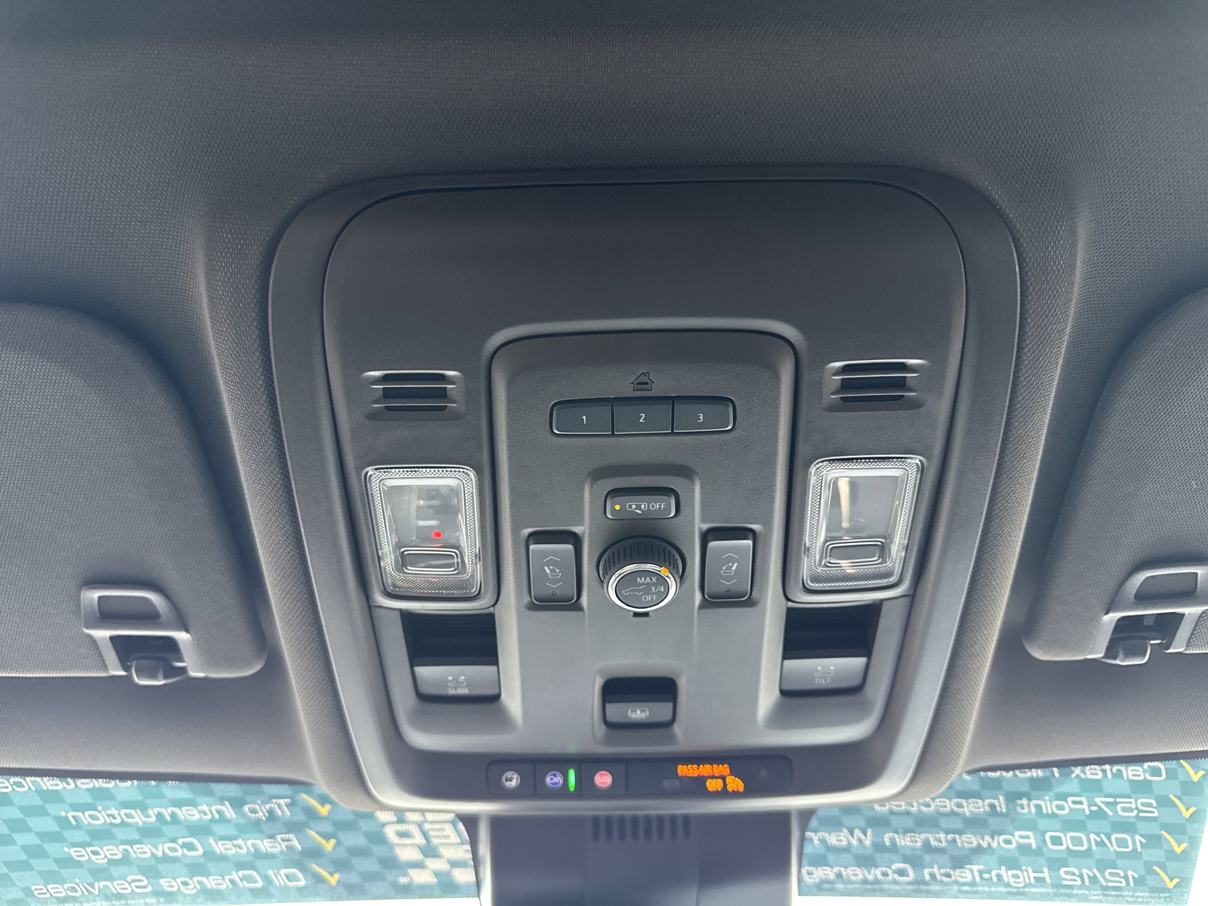 Used 2024 GMC Yukon XL SLT w/ SLT Luxury Package image 28